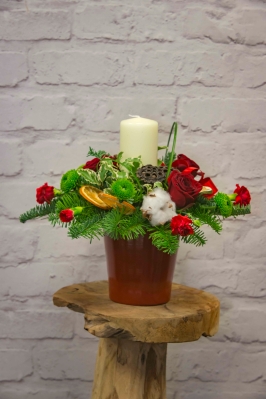 All Round Festive Posy