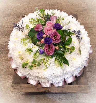 Posy based with pastel clusters
